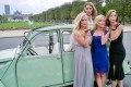 Balade entre amies dans une 2cv